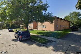 2553-2561 S 44th St in Milwaukee, WI - Building Photo