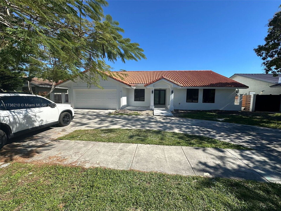 10501 SW 142nd Ave in Miami, FL - Building Photo