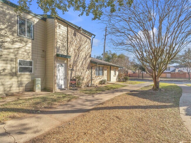 property at 7044 S Dairy Ashford Rd