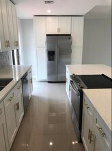 560 NE 48th St in Boca Raton, FL - Building Photo - Building Photo