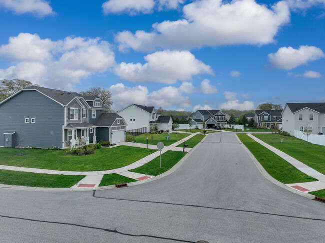 Olthof Homes Springdale in Chesterton, IN - Foto de edificio - Building Photo