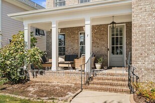 7 James St in Greenville, SC - Building Photo