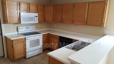 3122 N 115th Ln in Avondale, AZ - Foto de edificio - Building Photo