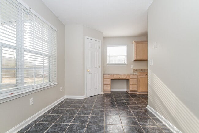 878 Lavergne Ln in La Vergne, TN - Building Photo - Building Photo