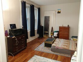 1450 Commonwealth Ave in Boston, MA - Building Photo
