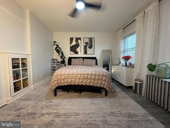 property at 165 35th St NE