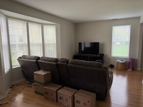 3129 Ollerton Ave in Aurora, IL - Building Photo - Building Photo