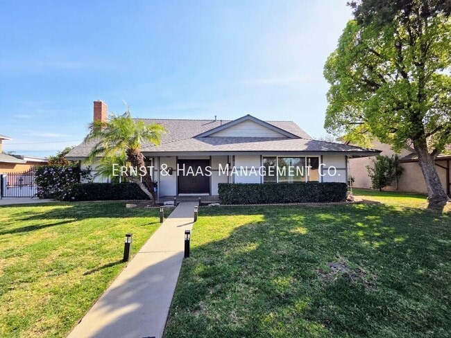 926 E Bastanchury Rd