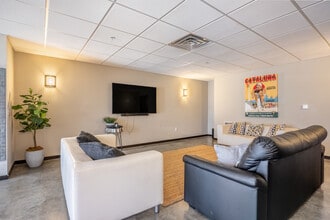 Velocity Apartments in Verona, WI - Foto de edificio - Building Photo