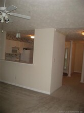 350 Bubble Creek Ct in Fayetteville, NC - Building Photo - Building Photo