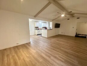 212 Cape Conroe Dr in Montgomery, TX - Building Photo - Building Photo