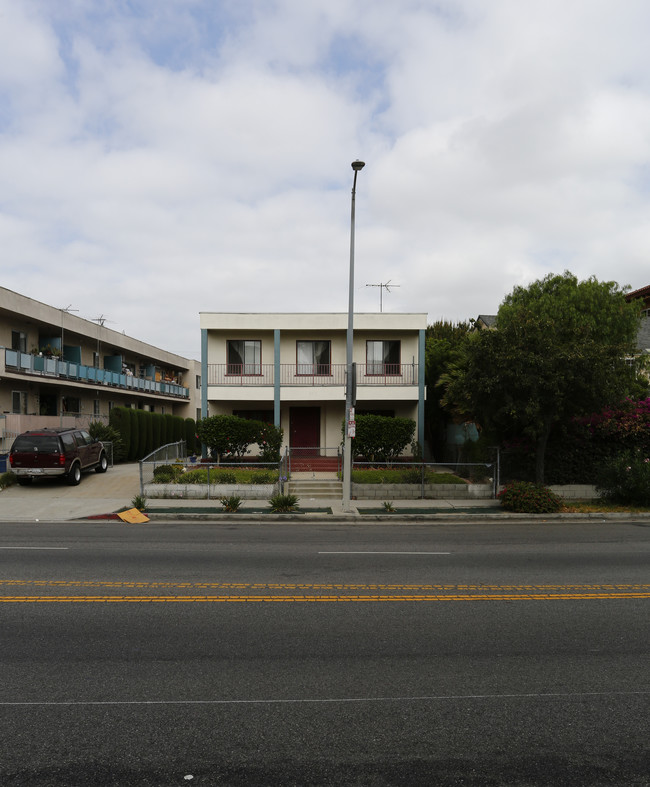 965 S Wilton Pl in Los Angeles, CA - Building Photo - Building Photo