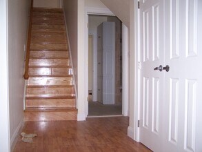 146 Hillside Rd in Watertown, MA - Building Photo - Building Photo