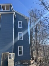 96 Chestnut St in Bristol, CT - Building Photo - Building Photo
