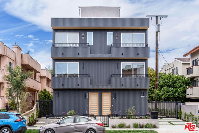 property at 4337 Dixie Canyon Ave