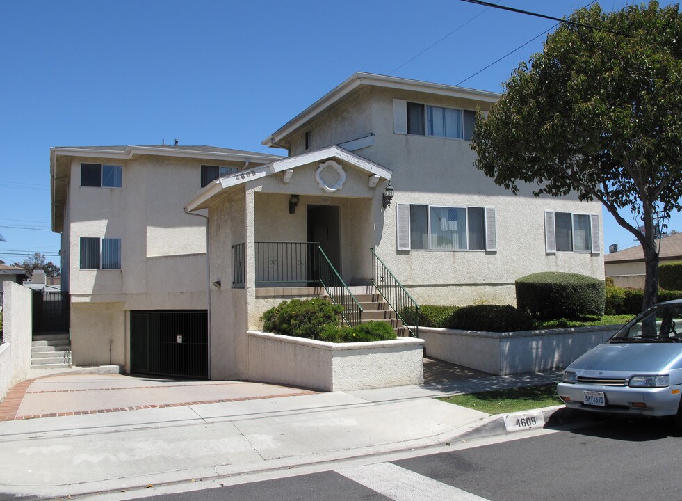 4609 W. 159th St. in Lawndale, CA - Foto de edificio