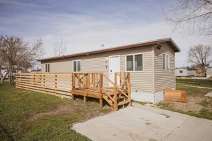 104 Northside Dr in Lander, WY - Building Photo