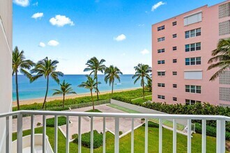 2917 S Ocean Blvd in Highland Beach, FL - Foto de edificio - Building Photo