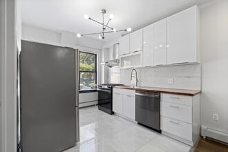 232 1st St in Jersey City, NJ - Building Photo - Building Photo