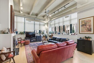 2600 N Southport Ave in Chicago, IL - Building Photo - Building Photo