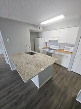 4105 Tropical Isle Blvd, Unit 223 in Kissimmee, FL - Building Photo - Building Photo