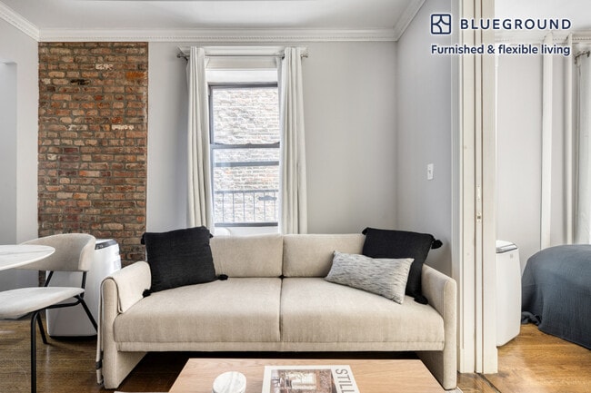232 Elizabeth St in New York, NY - Building Photo - Building Photo