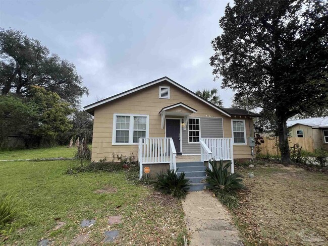 property at 3104 W Gadsden St