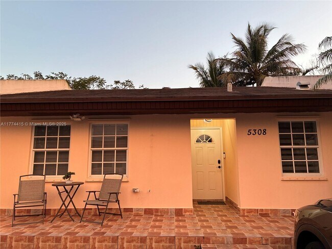 property at 5308 SW 138th Pl