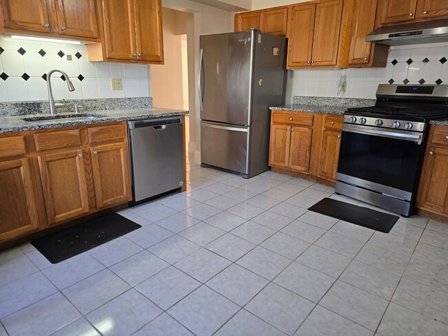 38 Milton St in North Andover, MA - Building Photo - Building Photo