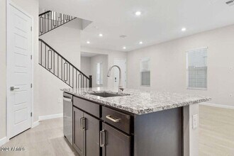 5062 E Hartford Ave in Scottsdale, AZ - Building Photo - Building Photo
