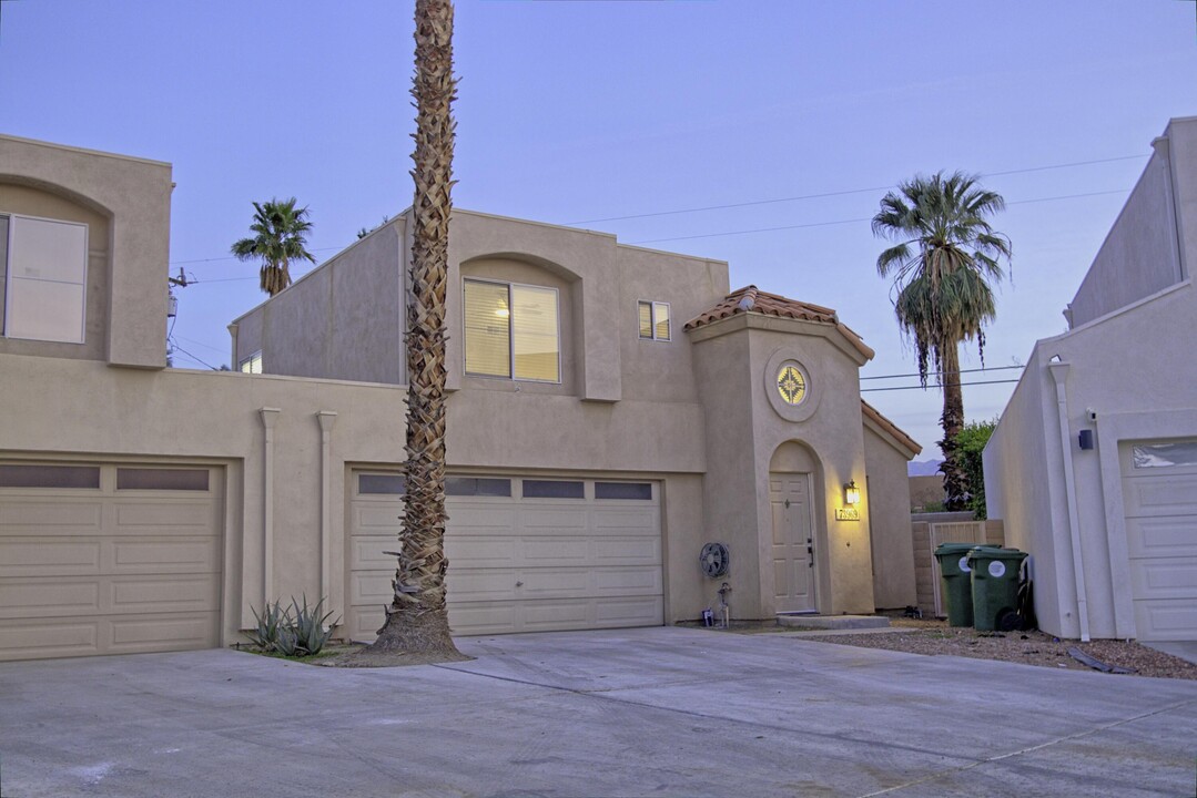 73969 Olive Ct in Palm Desert, CA - Building Photo