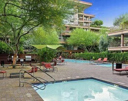 7141 E Rancho Vista Dr, Unit 5004 in Scottsdale, AZ - Building Photo