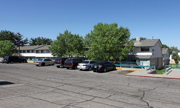 Mountain View II Apartments in Albuquerque, NM - Building Photo - Building Photo