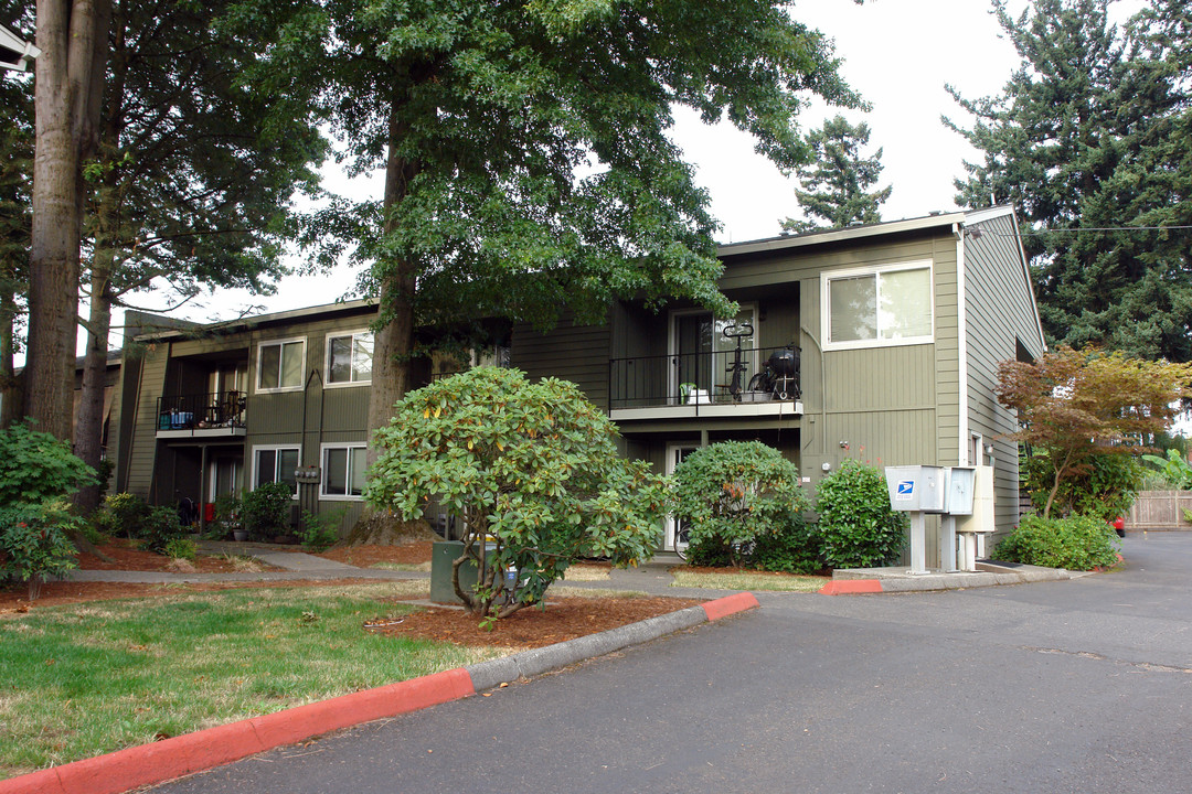 Francis Park in Portland, OR - Building Photo