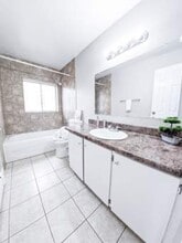 Parkside Place Apartments in Waterloo, ON - Building Photo - Building Photo