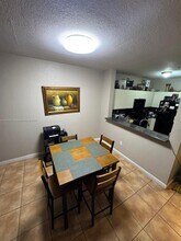 7060 NW 177th St in Hialeah, FL - Building Photo - Building Photo