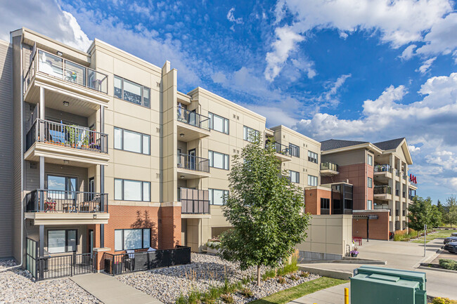 Eton Park Estates in Sherwood Park, AB - Building Photo - Building Photo