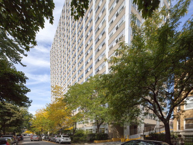 Lakeside Square Apartments in Chicago, IL - Foto de edificio - Building Photo