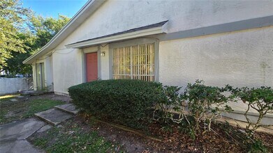 1715 Bentley Blvd in Kissimmee, FL - Building Photo - Building Photo