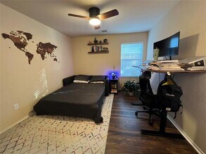 12946 Adela Dr in Frisco, TX - Foto de edificio - Building Photo