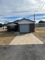 1568 Reef Dr in Azle, TX - Building Photo