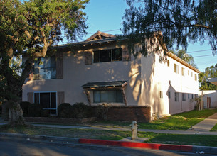 1821 W Crestwood Ln in Anaheim, CA - Building Photo - Building Photo