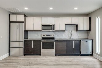 4915 Bryan St in Dallas, TX - Building Photo - Building Photo