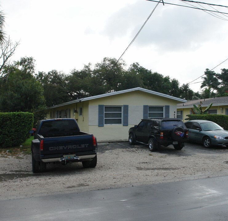 943 Tequesta St in Fort Lauderdale, FL - Building Photo