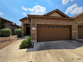 526 Creekside Frst in New Braunfels, TX - Building Photo