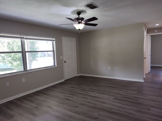 3263 N Maidencane Dr in Beverly Hills, FL - Foto de edificio - Building Photo