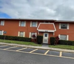 1649 W Oak Ridge Rd in Orlando, FL - Building Photo