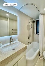 308 W 30th St in New York, NY - Building Photo - Building Photo