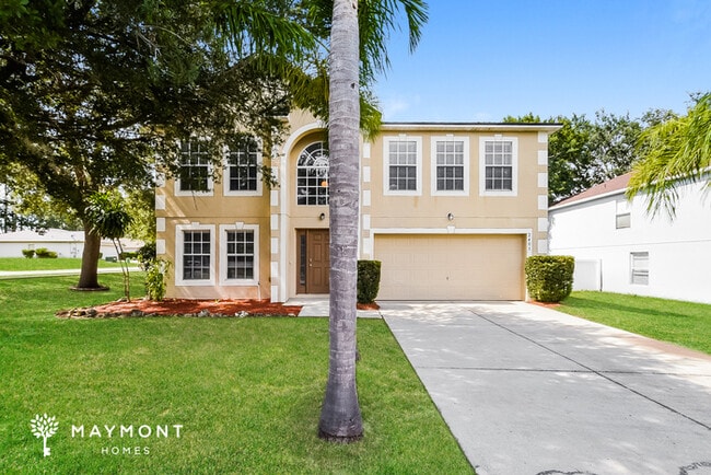 property at 2401 Foxhollow Rd