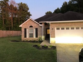 7485 US-80 in Ruston, LA - Building Photo